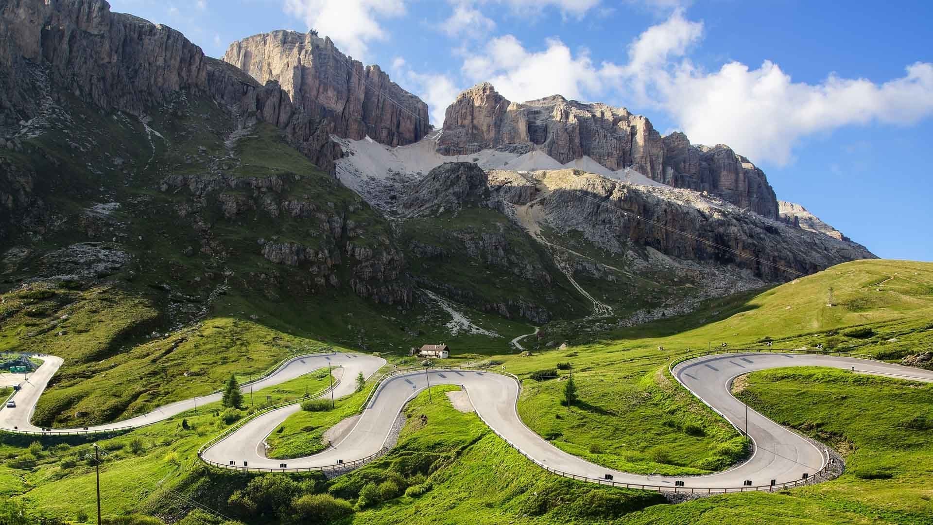 Maratona Cycling Tour - What Are The Must See Natural Landmarks In The Region? image